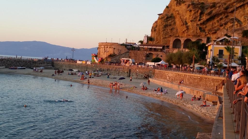 Le Ville Di Porto Ada Pizzo  Exterior foto