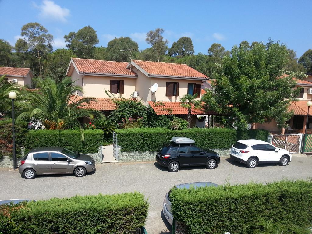 Le Ville Di Porto Ada Pizzo  Exterior foto